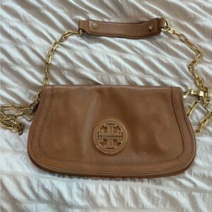 Tory Burch Tan Leather Shoulder Bag with Gold Chain